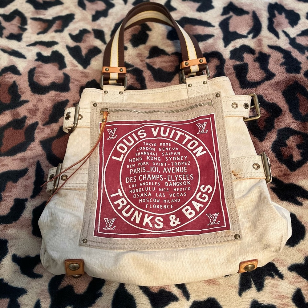LOUIS VUITTON